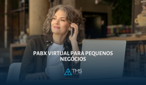 Foto de uma pequena empresária usando um smartphone para atender uma chamada. O PABX Virtual permite que os pequenos empresários atendam chamadas de qualquer lugar, a qualquer hora, com apenas um dispositivo conectado à internet. A TMS Telecom oferece soluções de PABX Virtual personalizadas para as necessidades de pequenos negócios